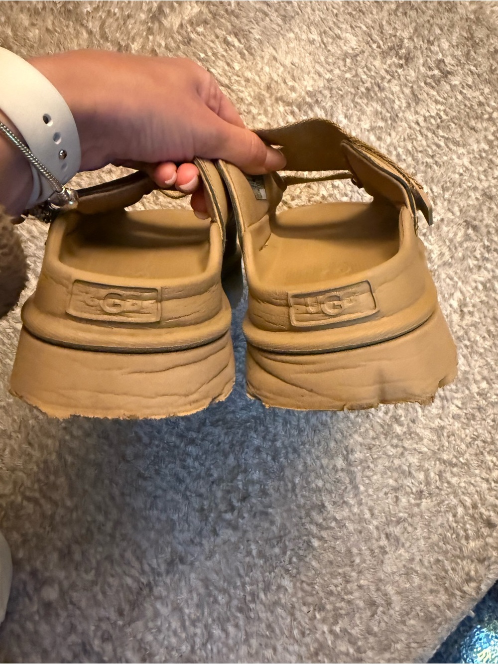 UGG GoldenGlow Slides in Chestnut - Picture 4 of 5